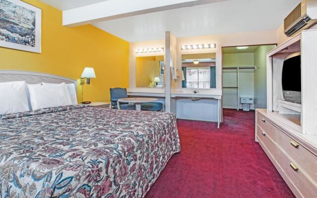 Travelodge By Wyndham Turlock