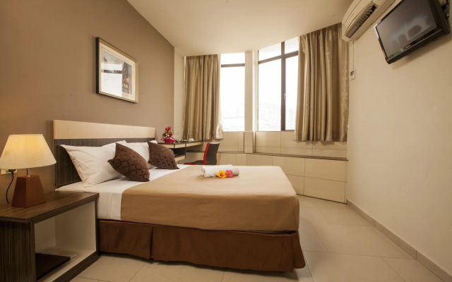 Leo Express Hotel