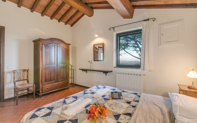 Amazing Chianti Site Pini Shared Pool