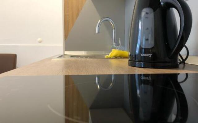 Apartments & Rooms Nardin