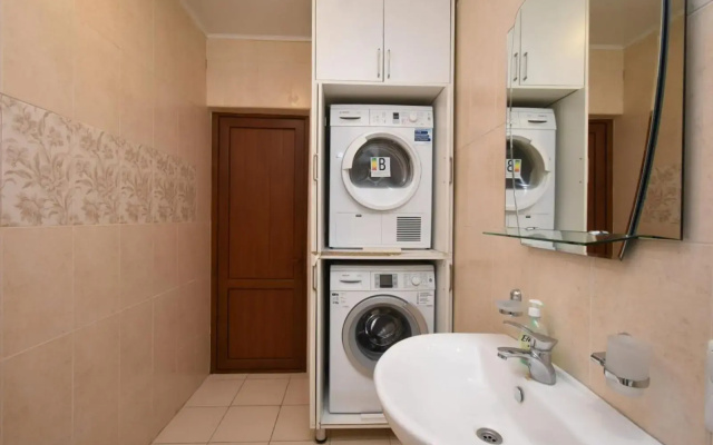 Northern Avenue, 2 bedrooms Luxury, New Renovated apartment HH666