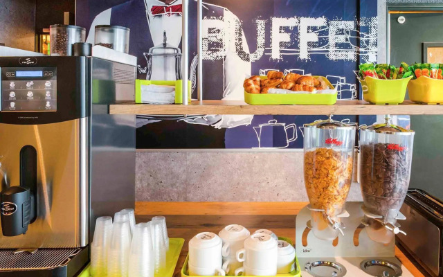 ibis budget Courbevoie Paris la Defense 1