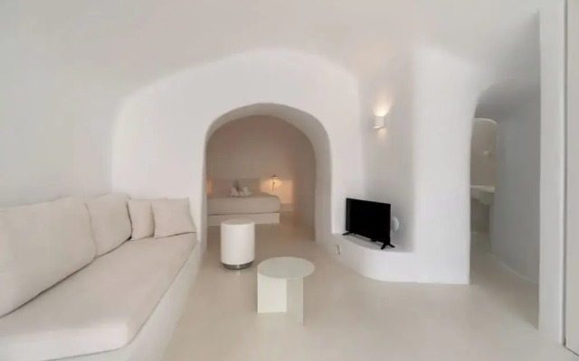 Aesthesis Boutique Villas Fira