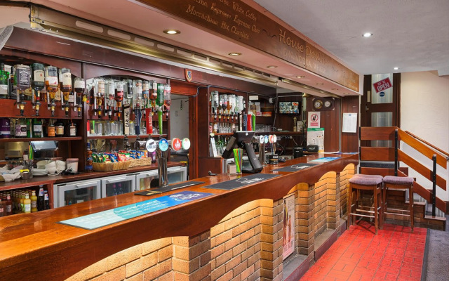 Sandringham Hotel