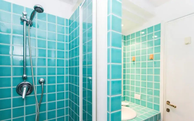 Rental in Rome Scala Studio