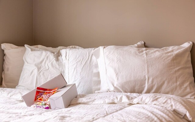 Upscale Townhome,banff,spruce Meadows ,pets