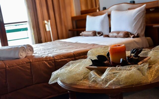 Apollon Hotel