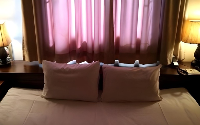 Hotel Ceeds - Adults Only