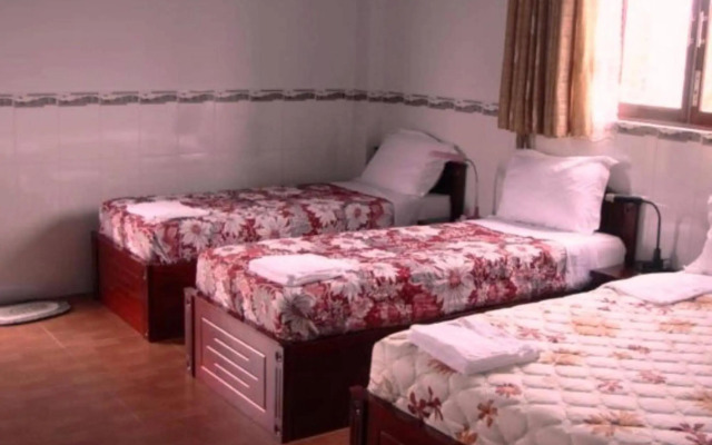Oasis Hotel