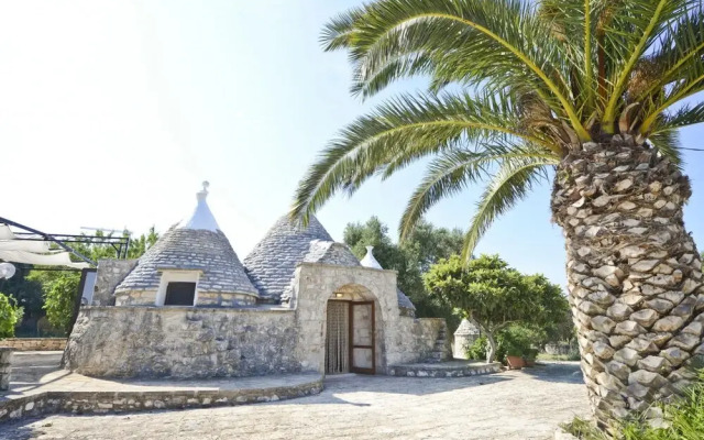 I Trulli del Ciliegio With Garden