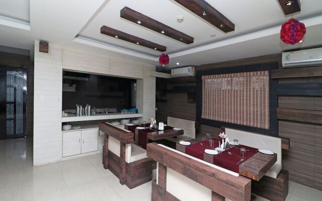 OYO Flagship 14647 Hotel Grand Majesty