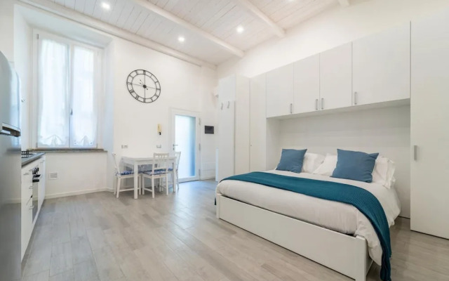 Modern Apartment in Via Carloni by Wonderful Italy