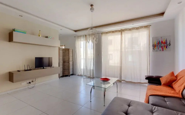 Modern Apartment in the Heart of Saint Julian's