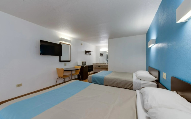Motel 6 Kingston TN