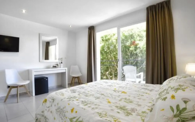 Hotel Garbada & Complex