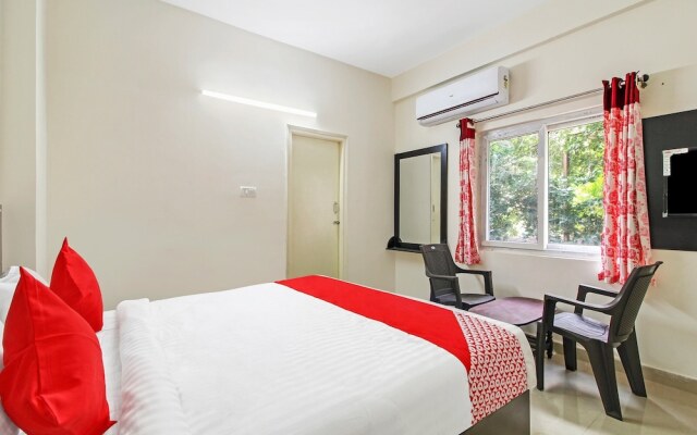 OYO 63021 Hotel Hill 9