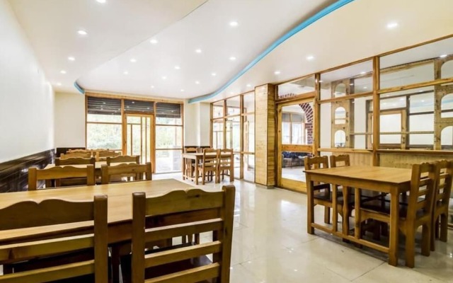 FabHotel Misty Hills