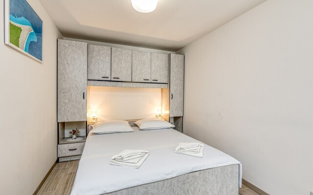 Brač Island Apt Mladineo A4 300mt From S