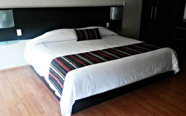 Grupo Kings Suites Platon 436