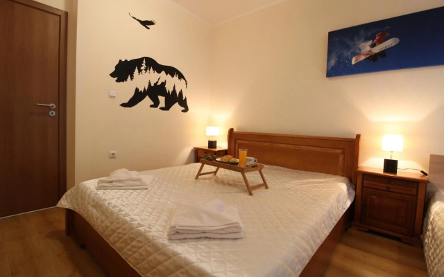 Pine Tree Apartment 2 - B7