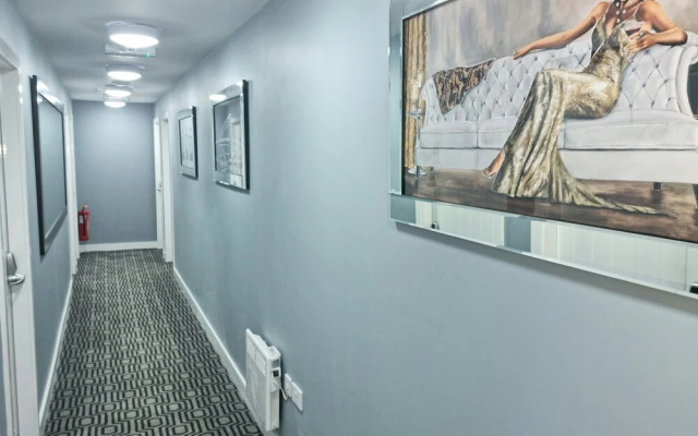 Frames Hotel