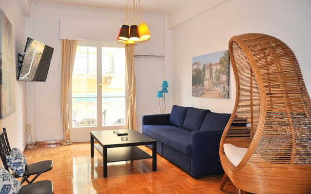 Magnificent Apt under the Acropolis