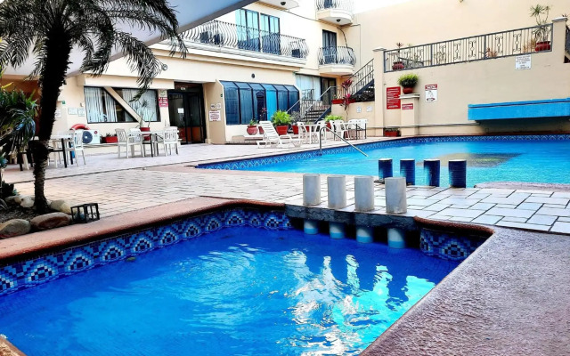 Grand Royal Tampico
