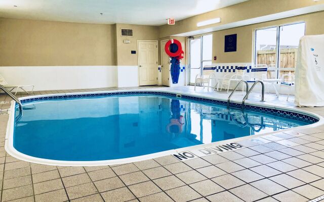 Comfort Suites Terre Haute University Area