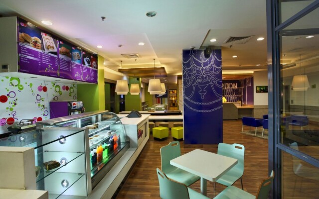 Hotel Caspia Pro Greater Noida