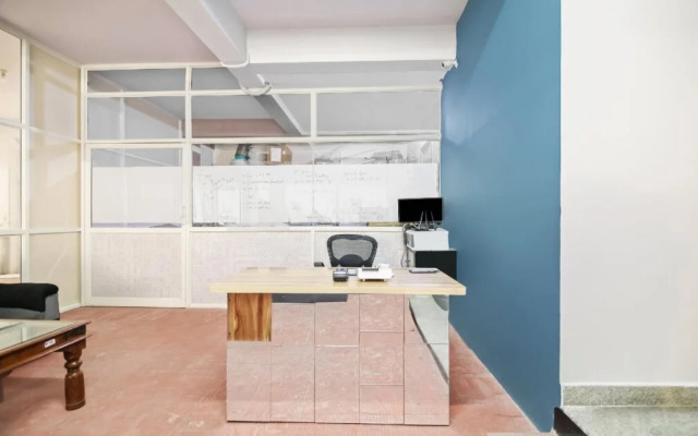 SilverKey Executive Stays 24047 Airport