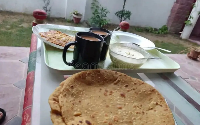 Hotel Guruvayur Dham Mathura