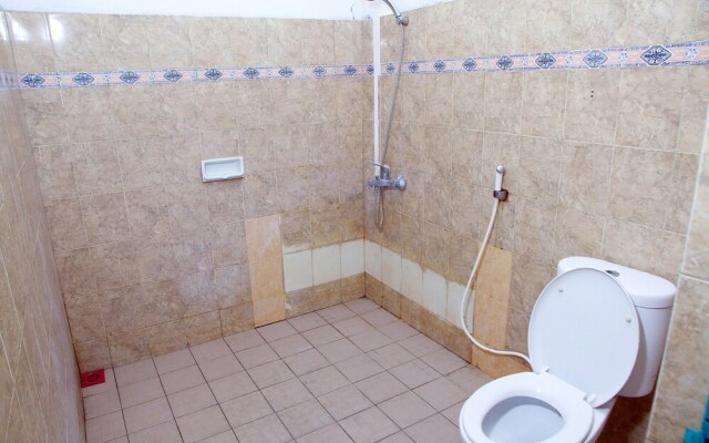 Grand Wisata Hotel by OYO Rooms