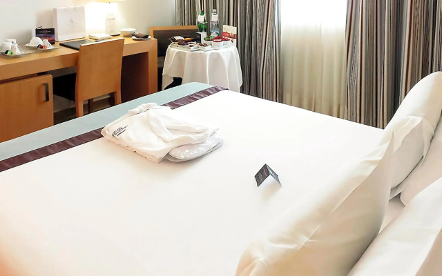 Mercure Lisboa Almada