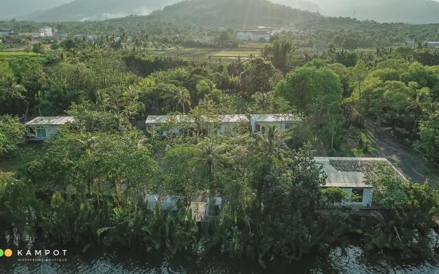 Kampot Riverfront Boutique