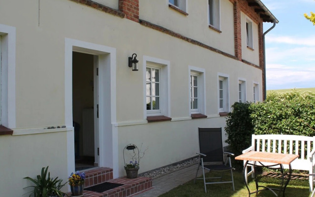 Contemporary Apartment in Steffenshagen With Terrace