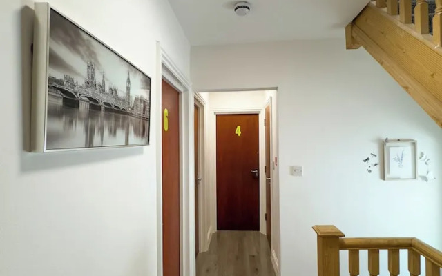 Heathrow Lodge B&B