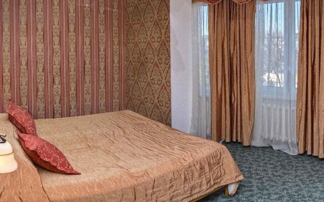 Silk Road Lodge
