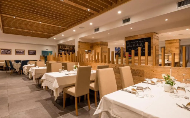 Albergo Dimaro Wellness & Family Hotel