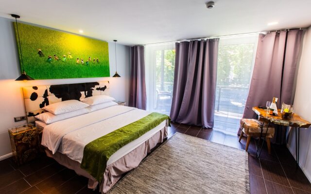 The One Hotel