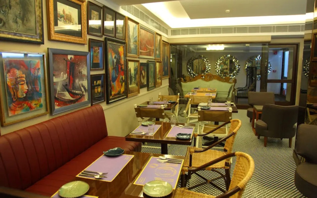 Hotel Diplomat