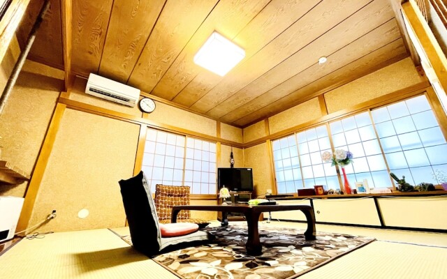 Hakone Lake Side Villa & Hot Springs