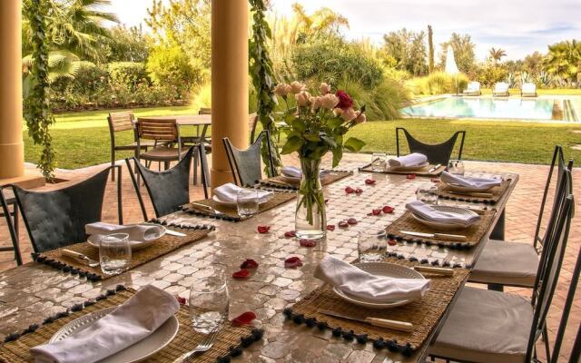 Villa avec piscine privée et Golf