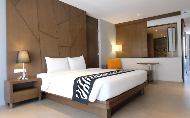 Season Five Hotel