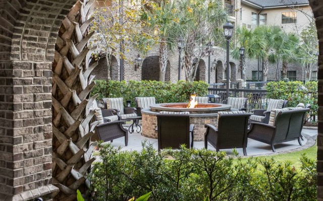 Courtyard Charleston Mt. Pleasant