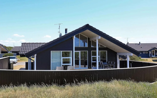 6 Person Holiday Home in Ringkobing-by Traum
