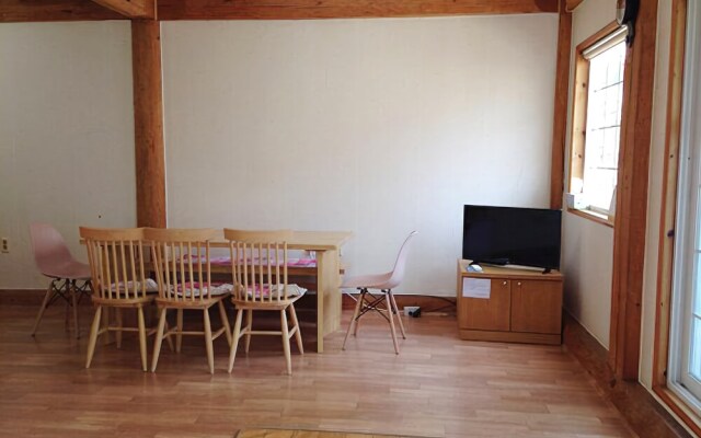 Yangsan Cozy Pension
