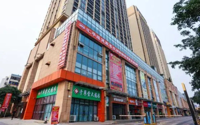 Baisong Apartment Hotel (Beihai Ningchuncheng High-speed Railway Station)