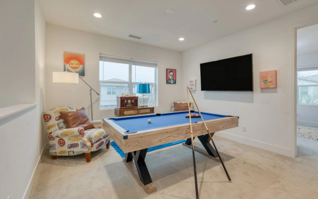 Sunburst by Avantstay Lakefront + Mountain Views