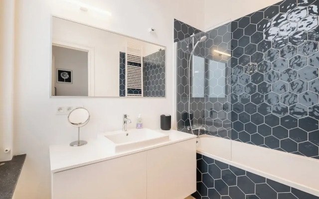 New Apartment Center of Trendy St Gille