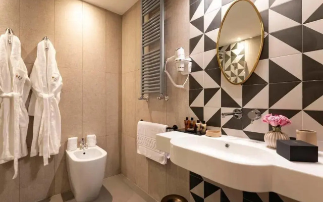Loly Boutique Hotel